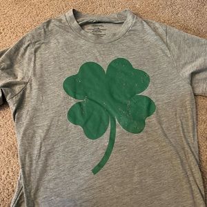 Men’s Shamrock T-shirt size medium